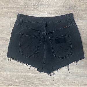 Wrangler vintage high Ryder  black shorts